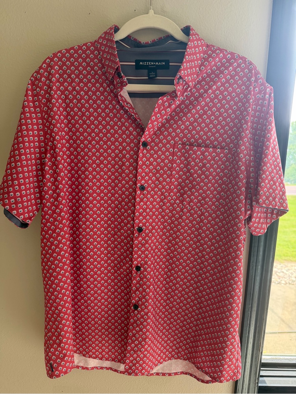 Mizzen+Main Red Short-Sleeve Printed Button-Down Shirt